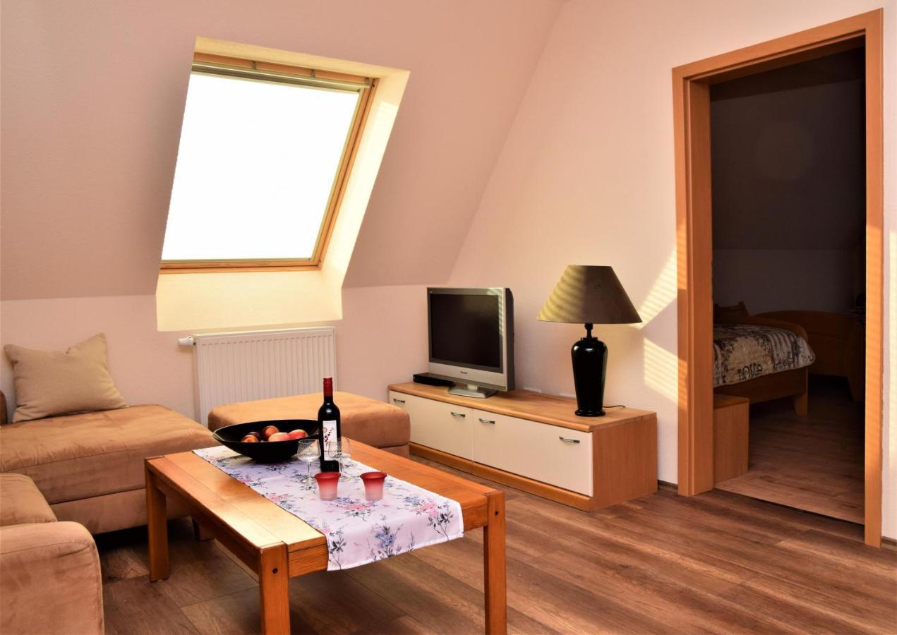 Ferienwohnung Anneliese Am Stadttor Hornbach ภายนอก รูปภาพ